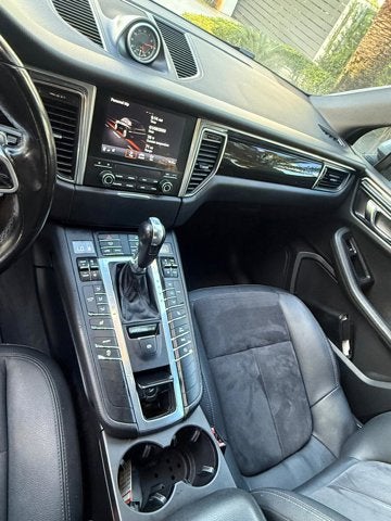 2017 Porsche Macan AWD