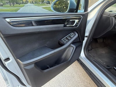 2017 Porsche Macan AWD