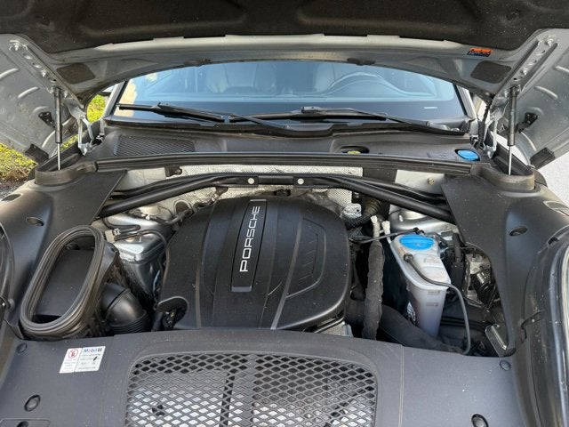 2017 Porsche Macan AWD
