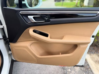 2018 Porsche Macan AWD