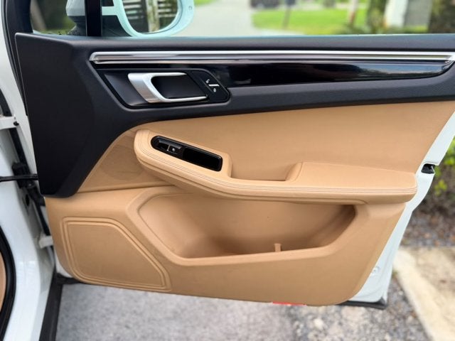 2018 Porsche Macan AWD