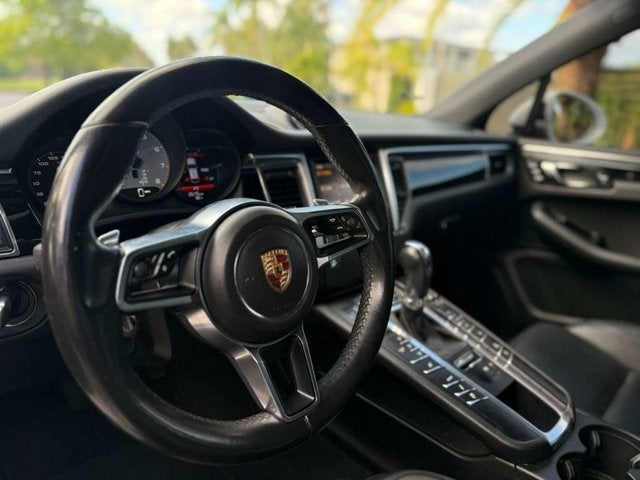 2015 Porsche Macan S