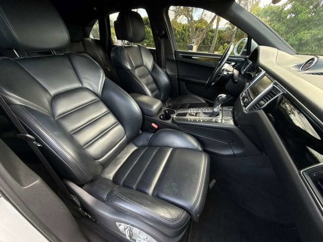 2015 Porsche Macan S