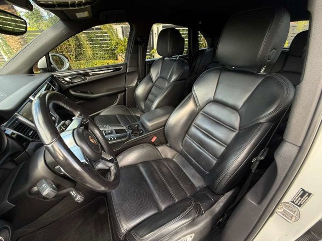 2015 Porsche Macan S