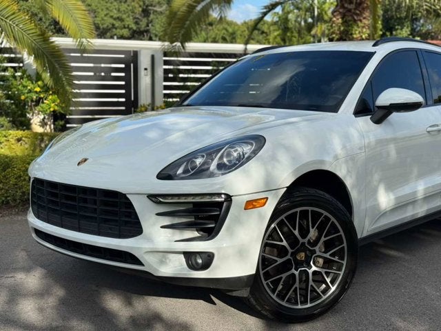 2015 Porsche Macan S