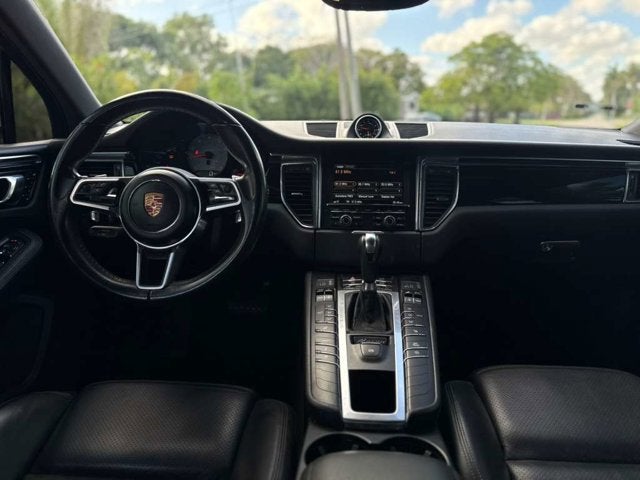 2015 Porsche Macan S