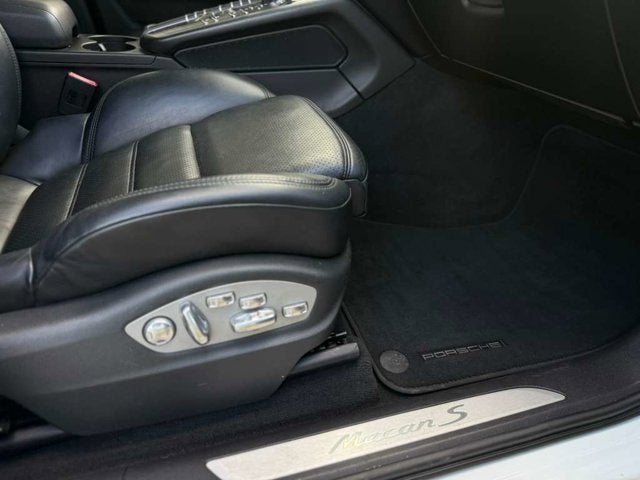 2015 Porsche Macan S