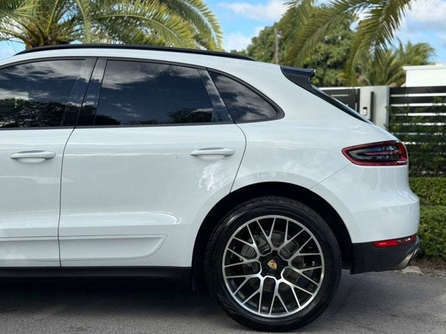 2015 Porsche Macan S