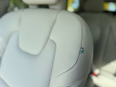2023 Volvo XC60 Plus Bright Theme