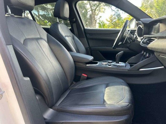 2022 Alfa Romeo Stelvio Sprint