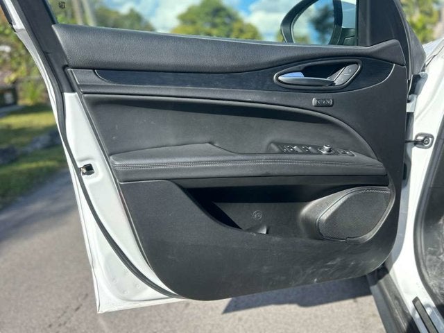 2022 Alfa Romeo Stelvio Sprint