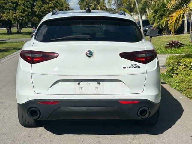 2022 Alfa Romeo Stelvio Sprint