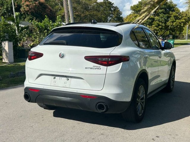 2022 Alfa Romeo Stelvio Sprint